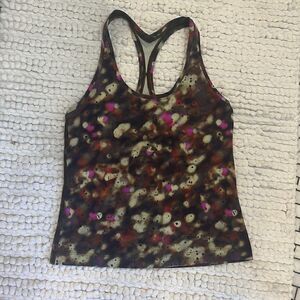Lululemon colorful pattern short length cool racerback sz 6 NWOT